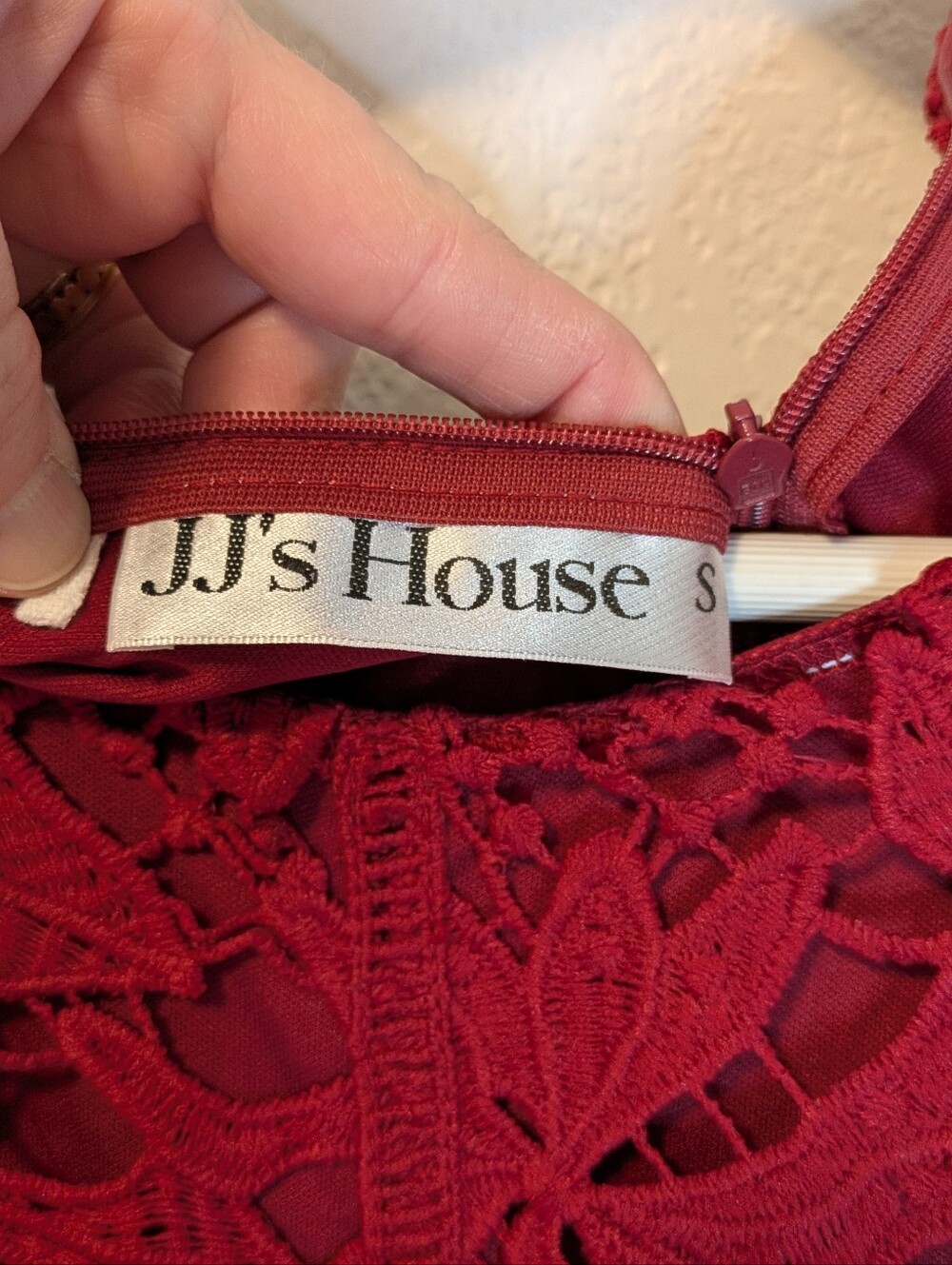 JJs House Athelais Burgundy Lace Bodice Midi Dress - Picture 9 of 10